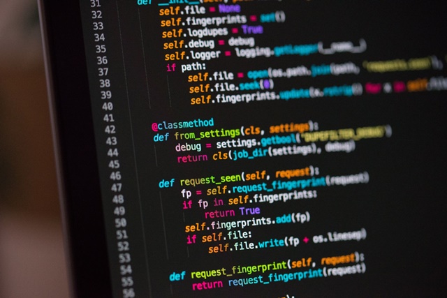 Python được coi là một trong những ngôn ngữ lập trình dễ học nhất
